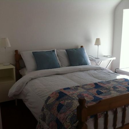 Room 3 Camp Street B&B Оугтерард Екстериор снимка